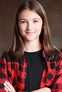 Satine Scarlett Montaz